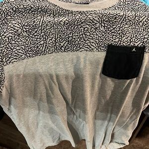 Jordan t shirt. Elephant print grey